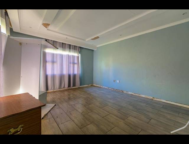 3 BEDROOM HOUSE FOR SALE IN MERRIVALE